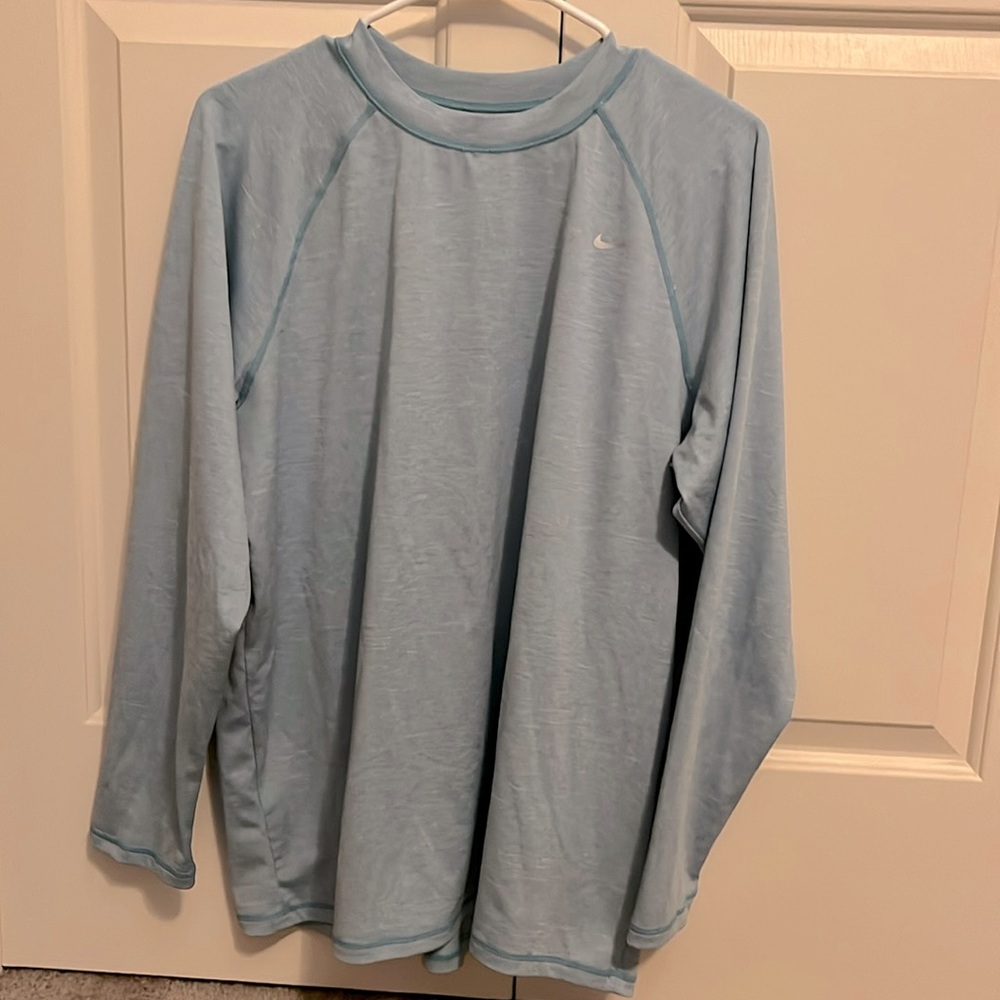 Nike Men’s DRI-FIT Long Sleeve Shirt